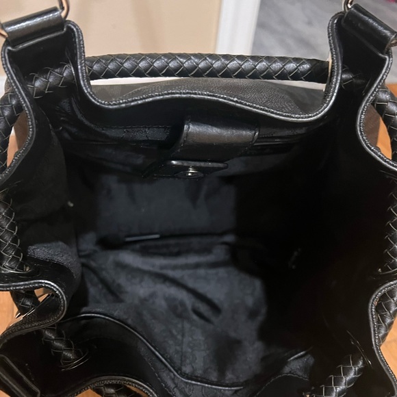 Michael Kors bucket bag great shape amazing - Picture 5 of 8